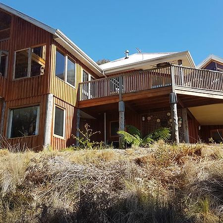 Bed In The Treetops B&B Сейнт Хелънс Екстериор снимка